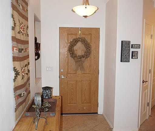 2nd image of 909 E Spring Water Canyon Dr