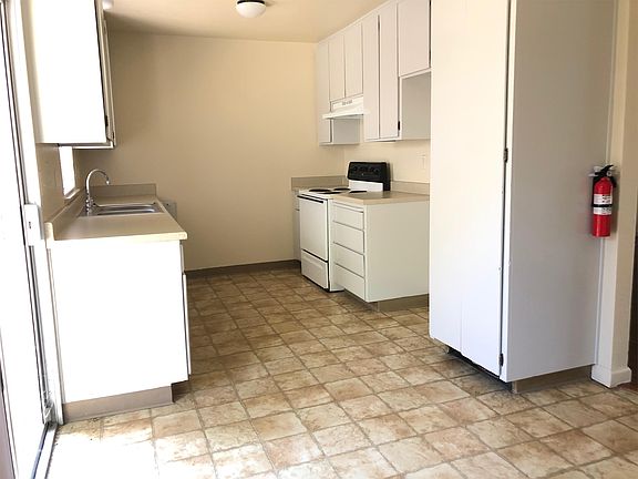 5th image of 404 Corson Ave APT A