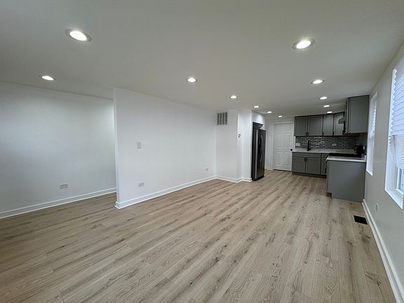 2nd image of 751 Kane St