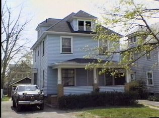 93 Roslyn St, Rochester, NY 14619