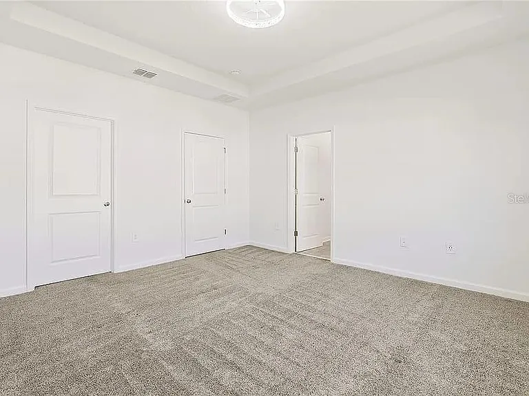 3334 Laurent Loop — Photo 10