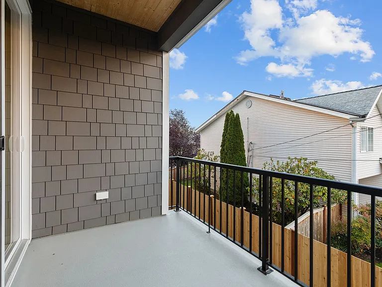 15423 Admiralty Way #B7 — Photo 16