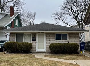 1318 Montie Rd, Lincoln Park, MI 48146