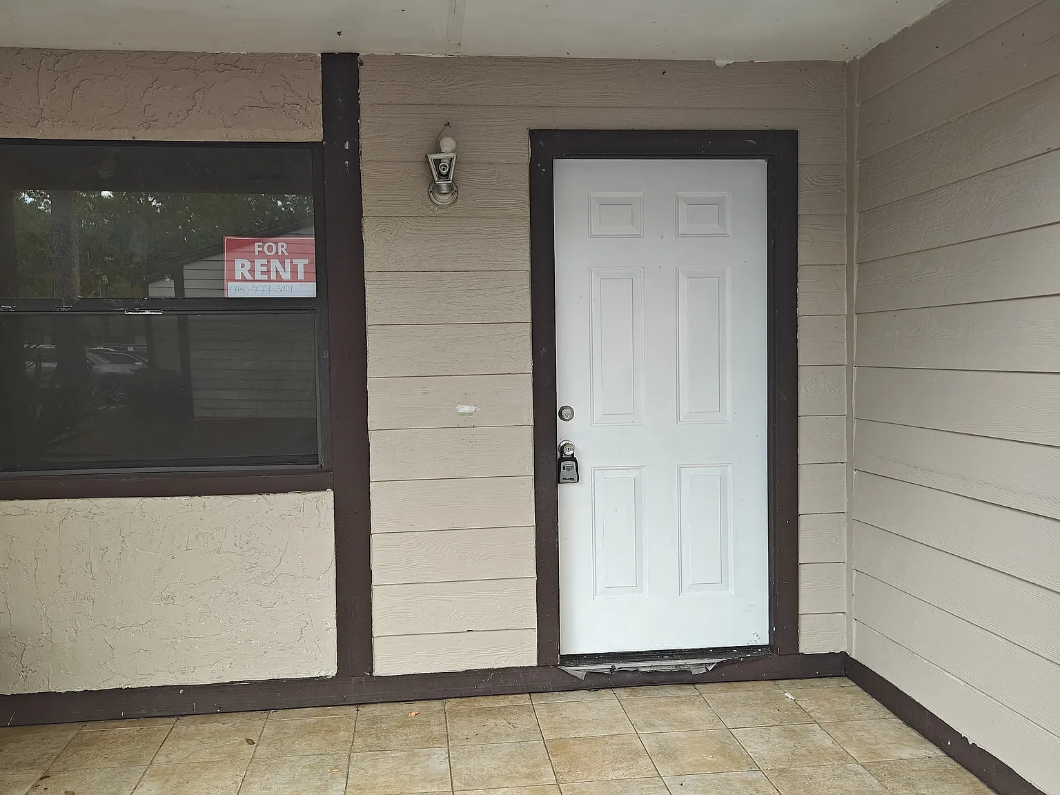 3 bed, 1125 sqft, $1,900 — Photo 2