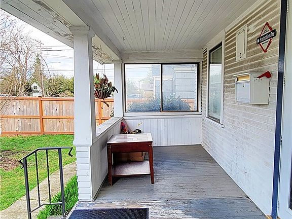 3rd image of 3711 E B St
