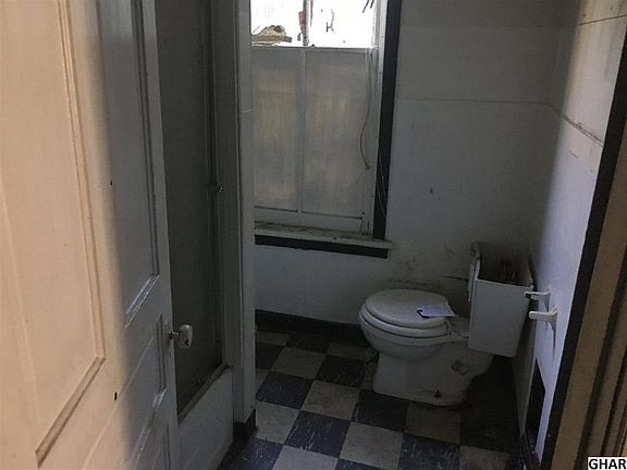 4th image of 516 N 16th St