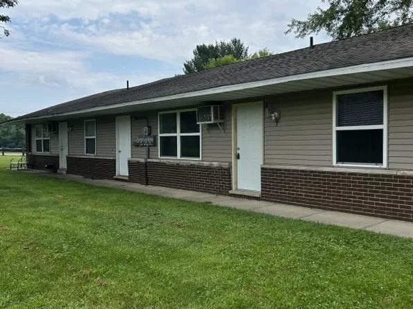 26529 Dutch Settlement St APT 4, Dowagiac, MI 49047