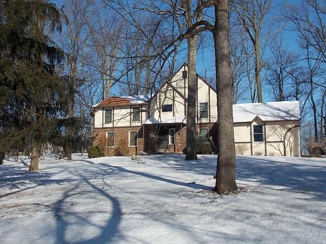 1st image of 7340 Woodale Dr N