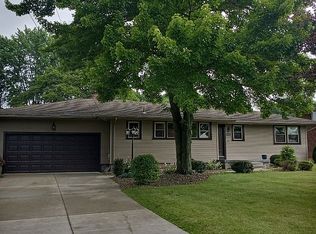 2612 Algonquin Dr, Poland, OH 44514