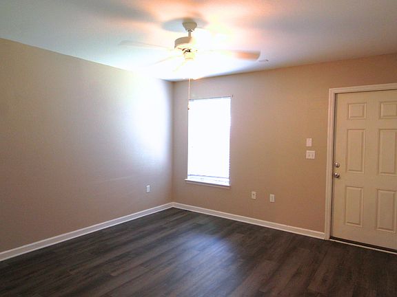 5th image of 27A Guinevere Ln