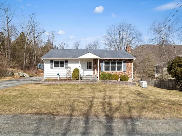 93 Mountainside Road, Warwick, NY 10990