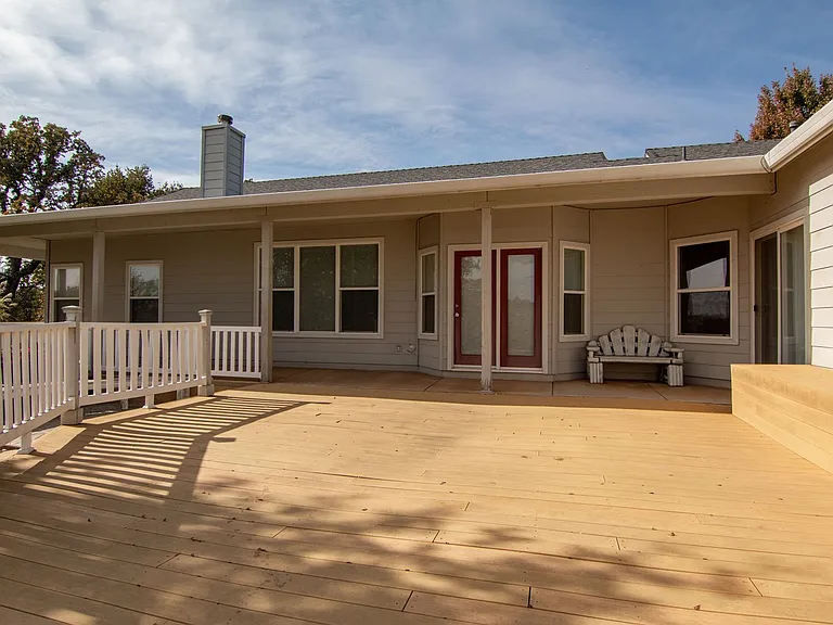 18830 Blythe Way — Photo 36