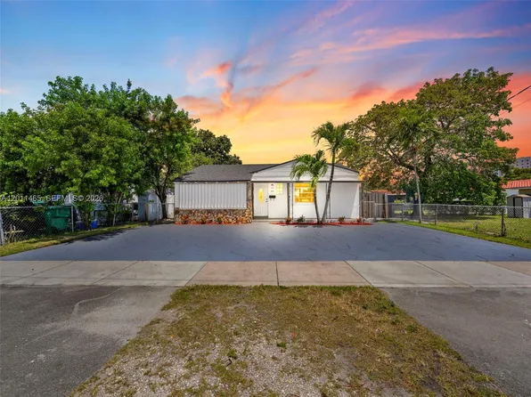 521 SW 64th Ct, Miami, FL 33144