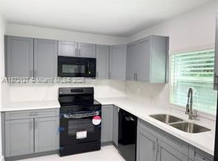 351 NW 48th St #2, Miami, FL 33127