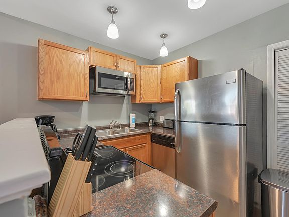 4th image of 4208 Castleman Ave #2W