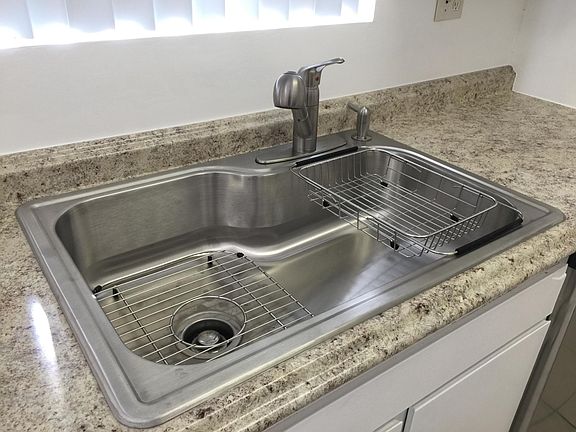 You'll love the ease of this Brand New Single Basin Sink.