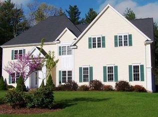 2 Fox Run Rd, Upton, MA 01568