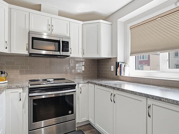 4th image of 180 Cityscape Ct NE