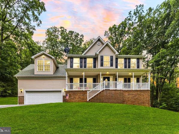 1877 Garrett Rd, Manchester, MD 21102