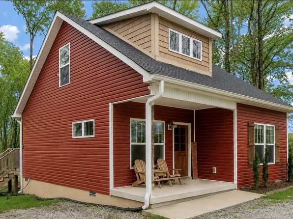 115 N Adams St, Adams, TN 37010