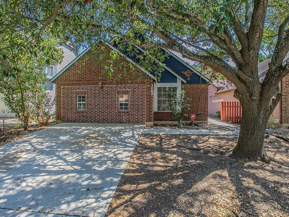 3662 Candlehead Ln