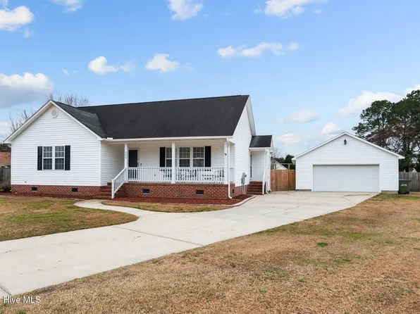 606 Cedar Lane, Washington, NC 27889