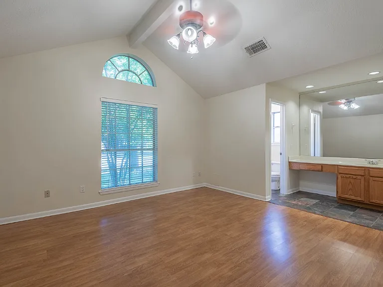 4922 Temple Bell Dr — Photo 10