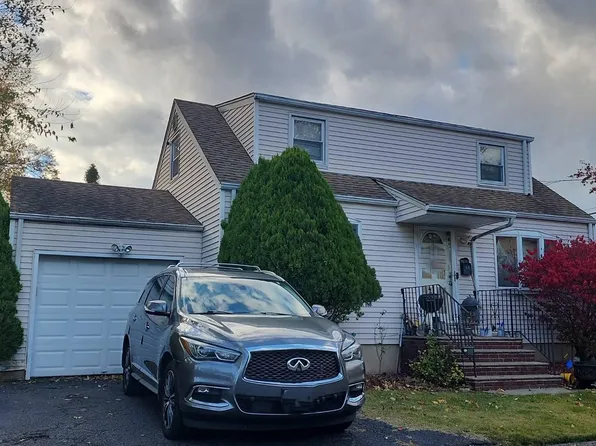 44 Bogert Pl, Bergenfield, NJ 07621
