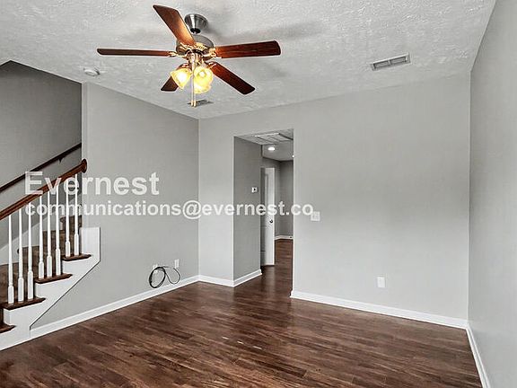 4th image of 4159 Saddlecreek Way