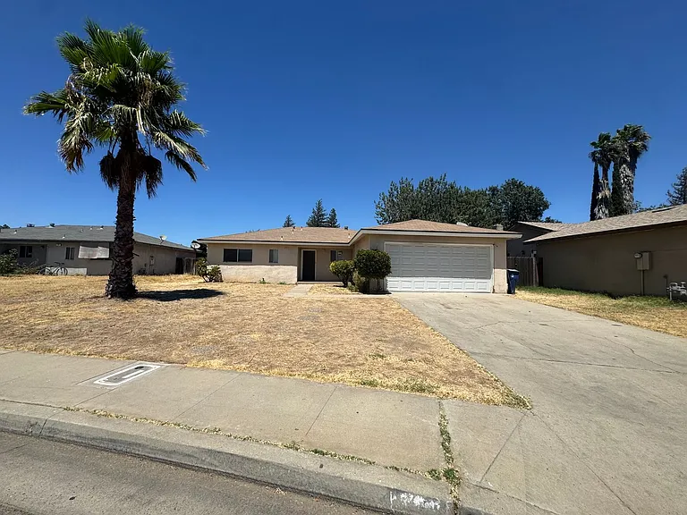 205 Ashlan Way — Photo 1