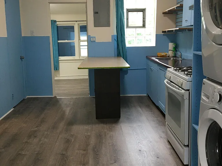 3013 S Canal St #1 — Photo 3
