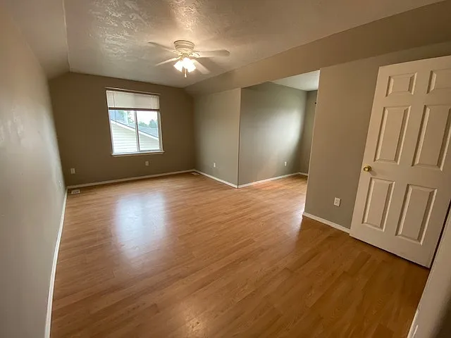 16653 New Colony Ave — Photo 9