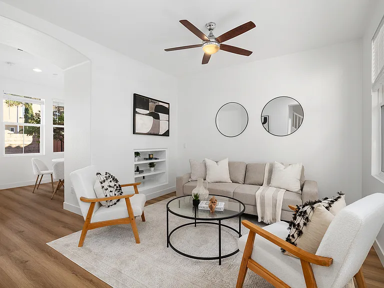 13285 Calle Del Campo #5 — Photo 4