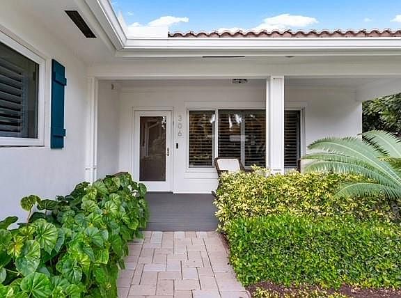 3rd image of 306 NE 8th Avenue
