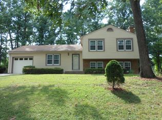 11918 Oakwood Dr, Woodbridge, VA 22192