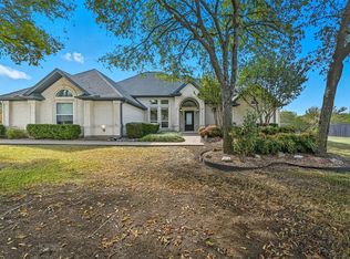 2828 Eden Dr, Cedar Hill, TX 75104