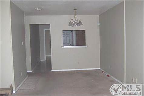 5th image of 202 Idle Creek Ln