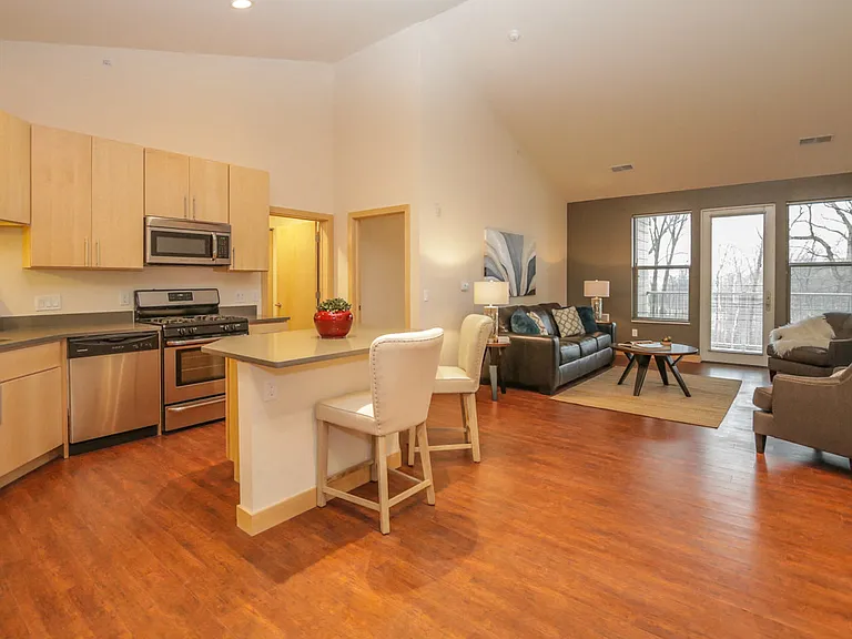 Conservancy Pointe — Photo 17