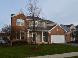 210 Austin Dr, Shorewood, IL 60404