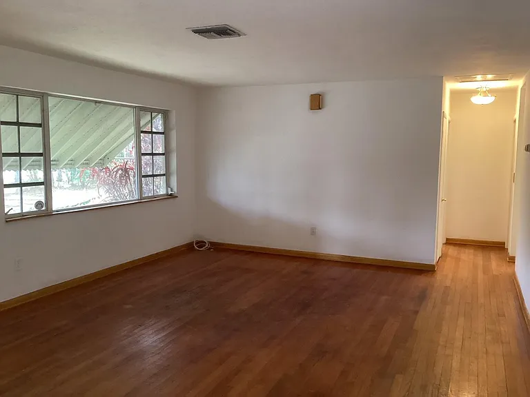24700 SW 129th Ave — Photo 5