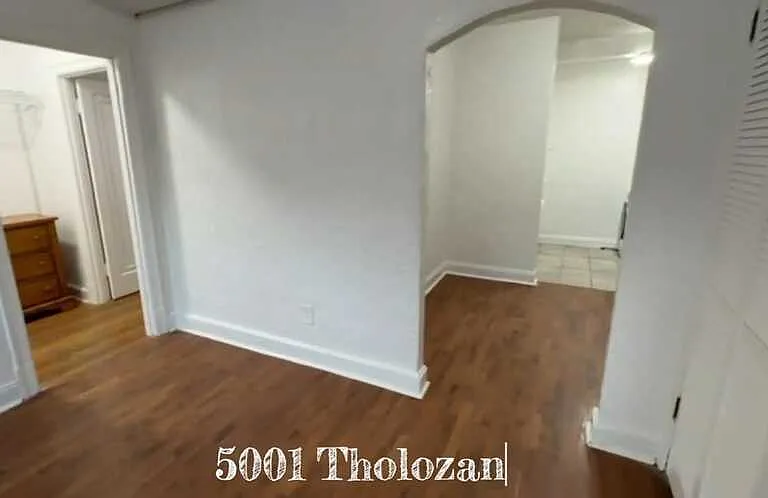 5001 Tholozan Ave #2E — Photo 2