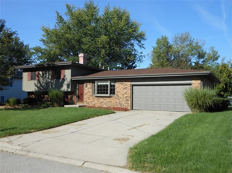 1st image of 3705 Bloomingdale Ave