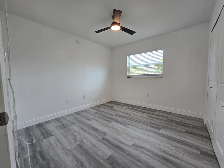 1816 Rendale Dr — Photo 18