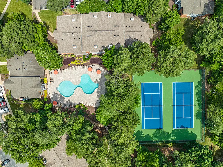 Ashley Park Apartments — Photo 10