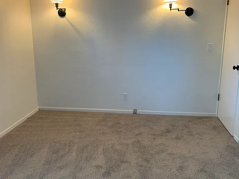 2542 Crescent Ave — Photo 25