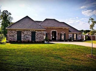 112 Stonewalk Ct, Clinton, MS 39056