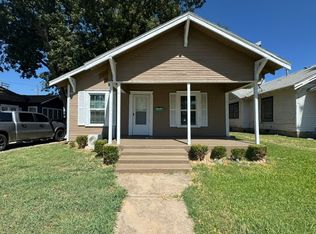 704 E 12th St, Ada, OK 74820