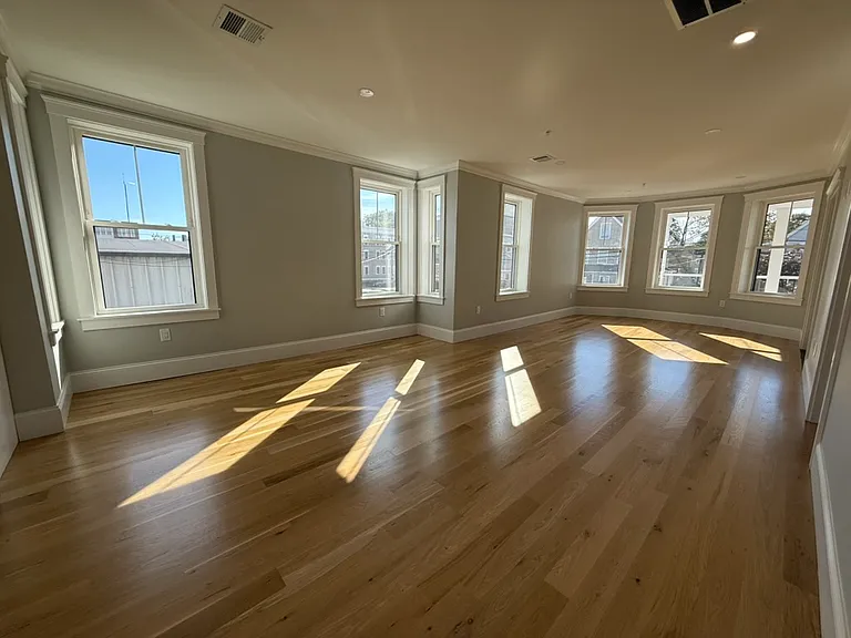 95 Grant St #2 — Photo 6