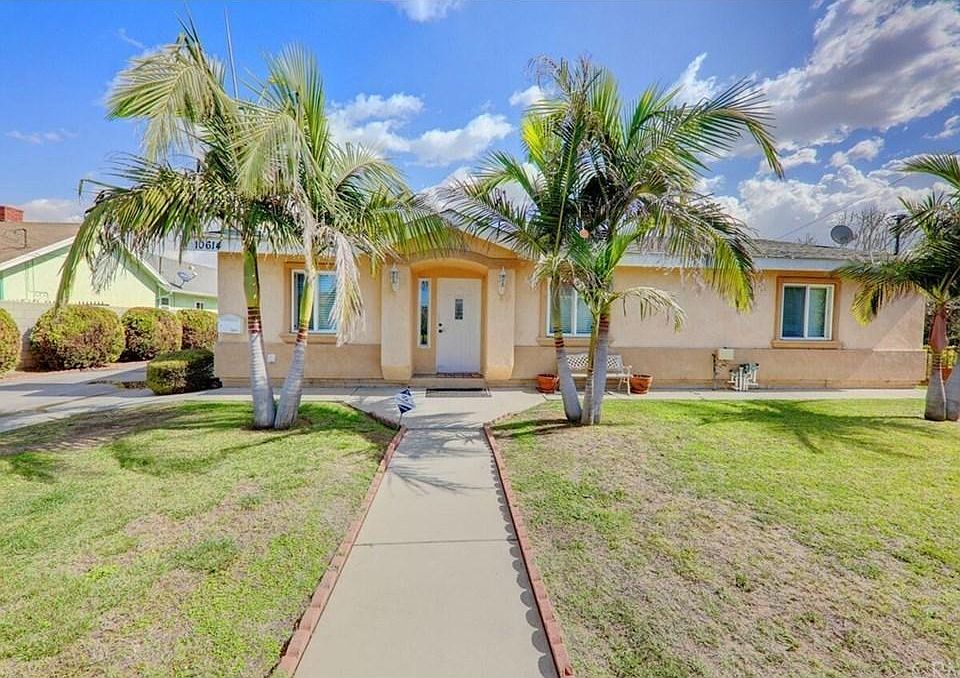 1st image of 10616 S Firmona Ave