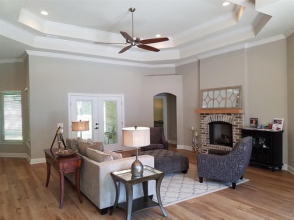 4th image of 1512 Vintage Oaks Cir